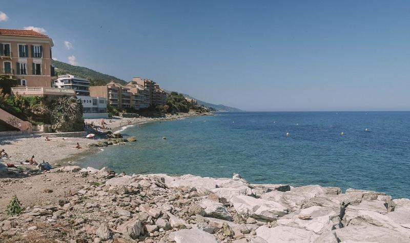 Petit En Centre * Bastia (Corsica)